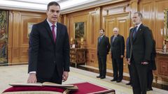 Pedro Snchez promete su cargo de presidente del Gobierno ante el rey