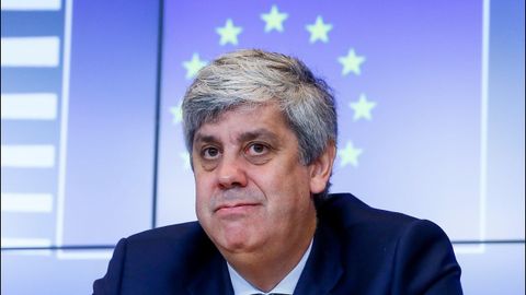 El presidente del Eurogrupo, Mario Centeno, durante una rueda de prensa hoy en Luxemburgo