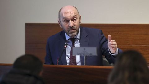 El vicepresidente y consejero de Administraci�n Auton�mica, Medio Ambiente y Cambio Clim�tico, Juan Cofi�o