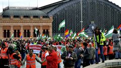 Manifestantes cerca de Atocha