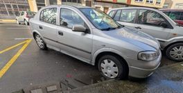 En la imagen, uno de los veh�culos afectados por este ataque vand�lico.