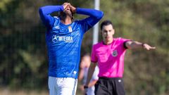 Vanderson se lamenta de una ocasi�n en el Vetusta-Langreo