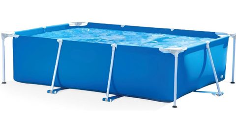 Piscina de 300 x 200 centímetros. Si la llenamos con 60 centímetros de nivel de agua, su peso es de 3.600 kilos, fruto de hallar primero su volumen (Largo×Ancho×Alto=3×2×0.6 = 3,6m3) y multiplicar esa cifra por los 1.000 kilos que pesa un metro cúbico -1m3- de agua.