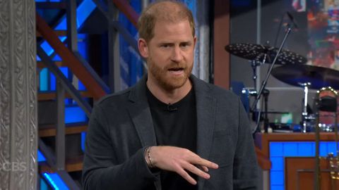 El pr�ncipe Harry hizo una aparici�n especial la semana pasada en �El show de Stephen Colbert�