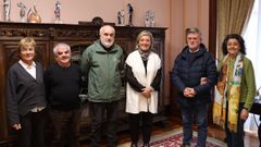 Paula Alvarellos recibiu no Concello a parte dos integrantes de Fuxan os Ventos