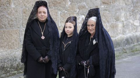 Diana, Aldara y Mercedes en la Orden Tercera, de donde salen los pasos de su cofrad�a