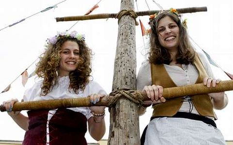 Alba Mancebo y Adriana Hermida son parte de la organizaci�n. 