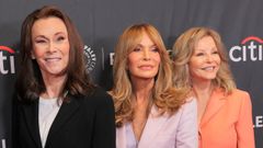 Kate Jackson, Jaclyn Smith y Cheryl Ladd, en el 50.� aniversario de �Los �ngeles de Charlie�