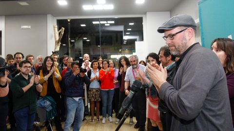 Caras largas en la sede de Compostela Aberta tras perder cinco concejales