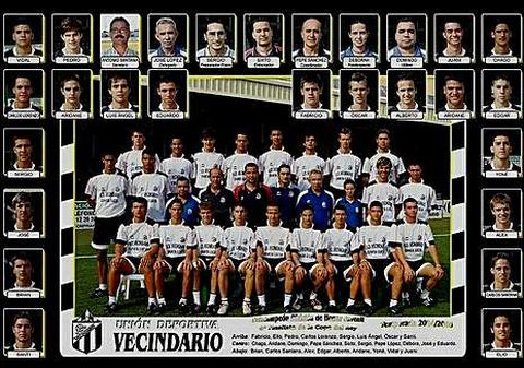 <span lang= es-es >El Fabricio de hace diez a�os</span>. El p�ster del Vecindario de Divisi�n de Honor y la ficha de la 2004-2005 recuerdan el paso de Fabricio por el equipo.