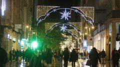 Iluminaci�n navide�a en Pontevedra el a�o pasado, en la calle Benito Corbal