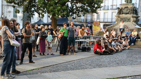 Público en la actuación de Cocanha en Mazarelos