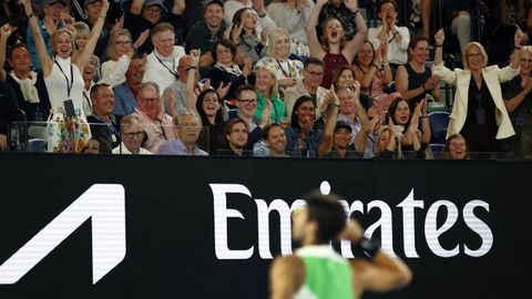El p�blico celebra un punto de Alcaraz