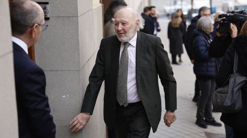 El exjefe de la casa de su majestad el rey de Espa�a Alberto Aza