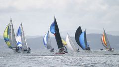 Los barcos realizaron un trazado costero por el interior de la r�a de Arousa.