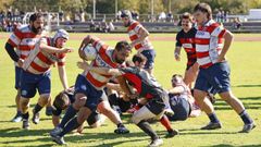 Jugadores del Vigo Rugby, en un partido frente al Lal�n la pasada temporada.
