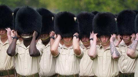 Soldados que participaron en los ensayos del desfile en la base a�rea de Odiham, a unos 80 kil�metros al suroeste de Londres.