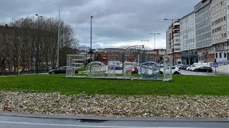 Letras situadas en la rotonda del bulevar a la altura de la Trinchera, en una foto tomada este jueves.