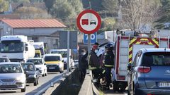 Tr�fico intenso en la avenida de Madrid de Vigo por un control tras el cierre perimetral