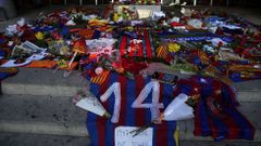 El Camp Nou rinde tributo a la figura de Johan Cruyff