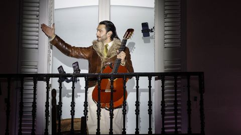 El guitarrista flamenco durante un concierto en noviembre del 2025 en la Puerta del Sol, en Madrid