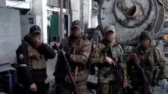 Mercenarios de Wagner en la planta industrial Azom, lugar en el que Zelenski se reuni� con las tropas el 20 de diciembre.