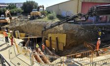 En la fotograf�a, imagen de las obras que se est�n realizando al lado del puente de las Cabras. 