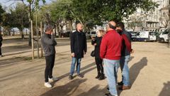Ivn Puentes se reuni este martes en la Alameda con representantes de los vendedores ambulantes para planificar el traslado del mercadillo