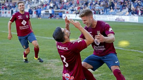 El Pontevedra CF vence al Racing de Ferrol