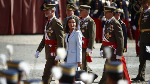 Felipe y Letizia este sábado el acto de jura de bandera del rey en el Ejército de Tierra en la Academia General Militar de Zaragoza.