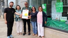 Alcalde, ediles y representantes de la junta local de la AECC, ayer