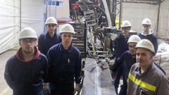Alumnos que est�n realizando el ciclo en el Ferroterra, con profesionales de la firma como Roberto Jove (primero por la derecha)