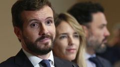 El presidente del PP, Pablo Casado, junto a la portavoz conservadora en el Congreso, Cayetana lvarez de Toledo