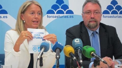 Cristina Coto e Isidro Mart�nez Oblanca