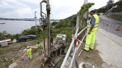 Los trabajos del acceso ferroviario del Puerto Exterior en A Gra�a ya vuelven a estar activos