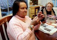 Flora Vila Oliveira es una de las usuarias del servicio de teleasistencia.