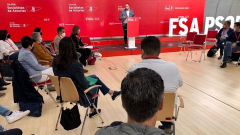 Intervenci�n de Adri�n Barb�n en la Convenci�n Precongresual de la FSA-PSOE previa al 40� Congreso Federal del PSOE
