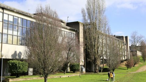 Exterior del edificio de la Facultade de Veterinaria, en el campus de Lugo