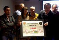 Conchi Fern�ndez fue presentada por los integrantes del consejo de administraci�n rojillo.