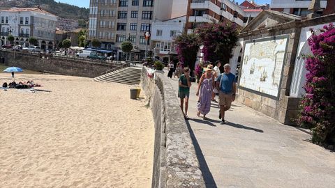El paseo mar�timo de Baiona, donde se produjo la agresi�n.