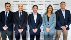 Directivos de Castrosua y de Volvo Buses, en el anuncio de la colaboracin estratgica entre ambas compaas para fabricar autobuses urbanos elctricos