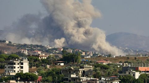Humo procedente de un bombardeo en el sur del L�bano
