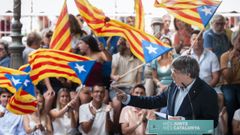 El presidente de Junts, Carles Puigdemont, en la celebracin del quinto aniversario de la formacin en Prats de Moll, Francia, cerca de la frontera con Espaa.