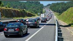 Imagen de las colas generadas por el fatal accidente en julio del 2021 en la autovía de Barbanza.