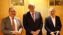 Presentacin del acuerdo, el pasado 17 de noviembre, de izquierda a derecha, los rectores de la USC, la UVigo y la UDC