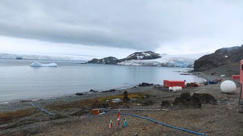 Playa donde est situada la base cientfica espaola Juan Carlos I