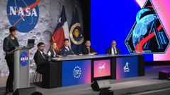 Captura de una transmisi�n de la NASA de una rueda de prensa luego de finalizar la misi�n Artemis 2.