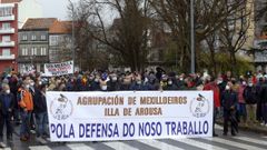 Bateeiros acorralan a la conselleira de Mar en Vilaxo�n