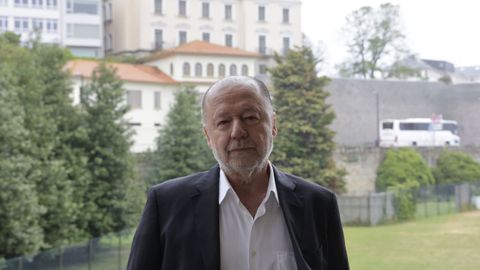 Enrique Pi�eyro, este mi�rcoles en O Parrote