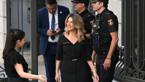 Yolanda D�az, este lunes a su llegada al Congreso de los Diputados
